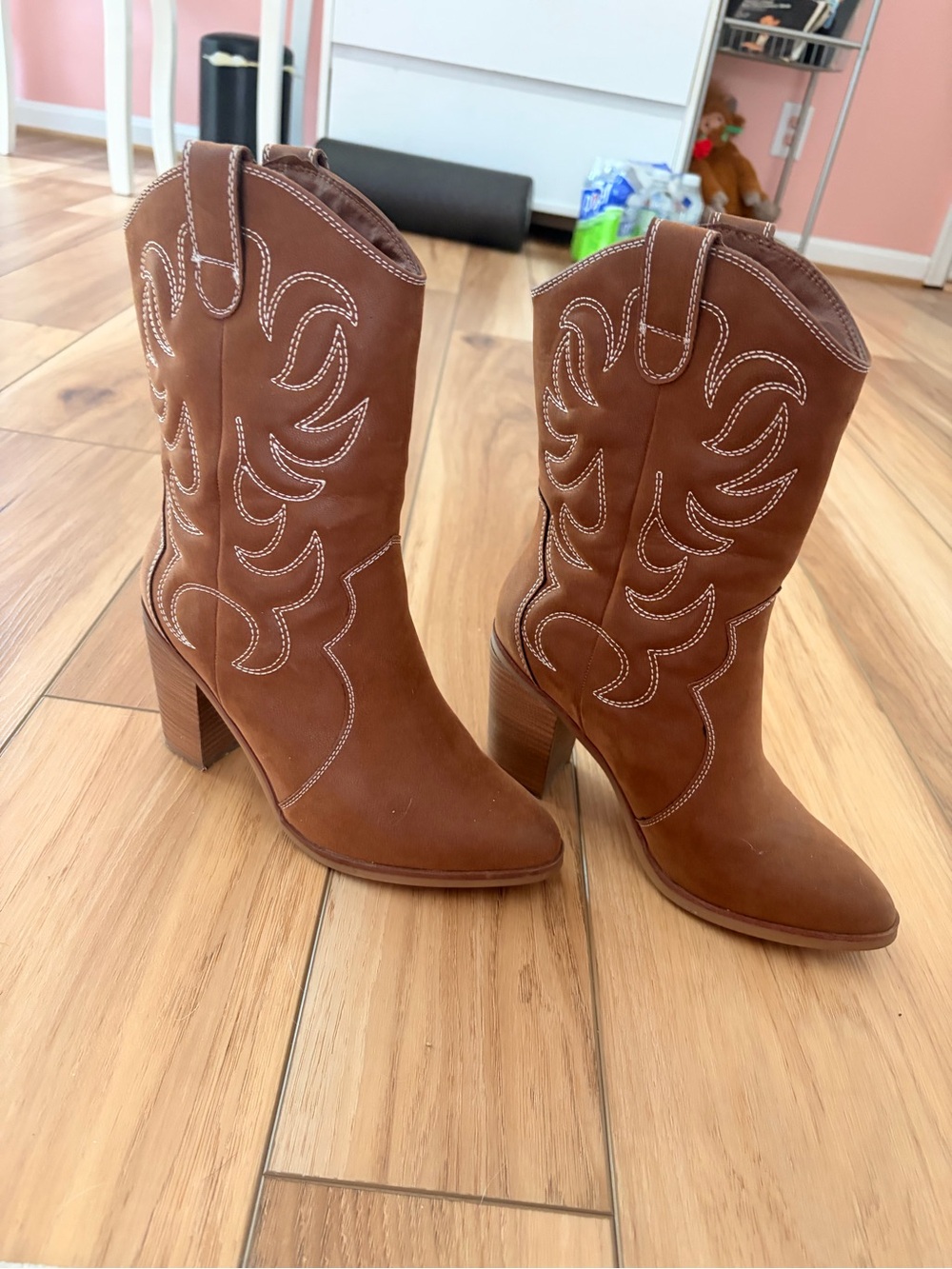 The Pioneer Woman Brown Western Heeled Boots